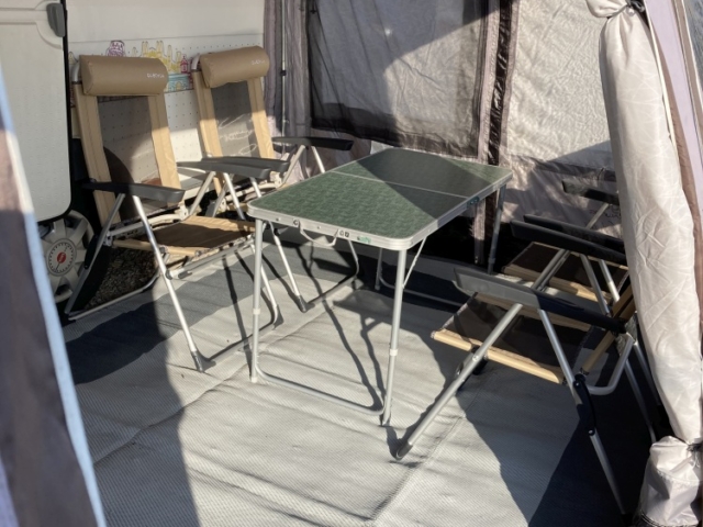 burstner-flipper-460-ts-berelheto-lakokocsi-pecs-14 könnyű lakókocsi, lakóautó, lakóautó bérlés, lakókocsi, lakókocsi bérlés, lakokocsi berles