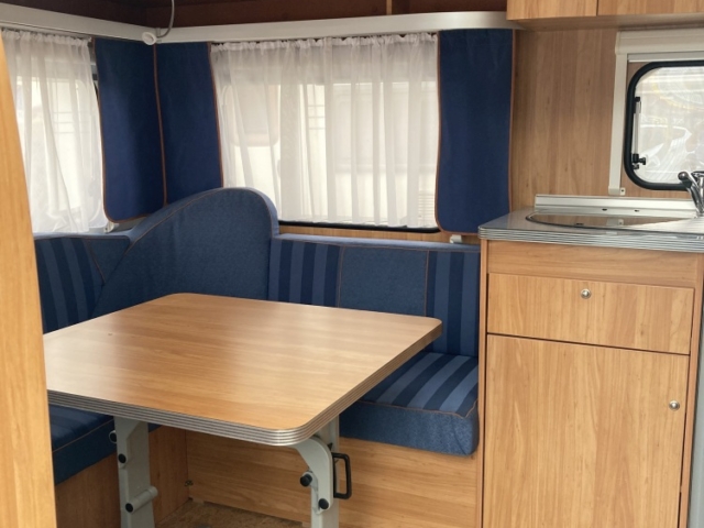 burstner-flipper-460-ts-berelheto-lakokocsi-pecs-17 lakokocsi kolcsonzes, lako auto bérlés, lakó autó bérlés, lakóautó bérlés pécs, lakókocsi bérlés pécs