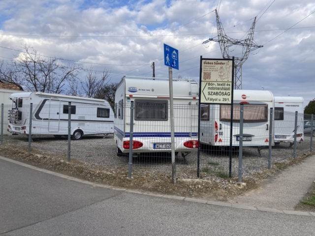 könnyű lakókocsi, lakóautó, lakóautó bérlés, lakókocsi, lakókocsi bérlés, lakokocsi berles